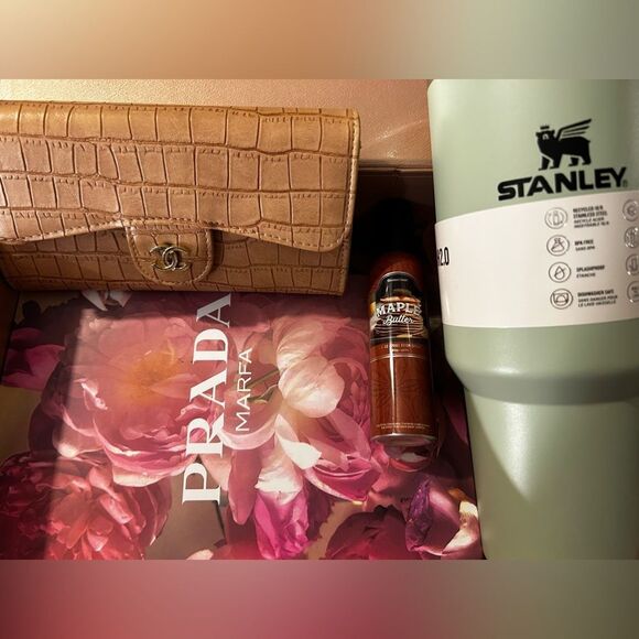 🍼🩷BUNDLES OF JOY 🩷 - Picture 10 of 17